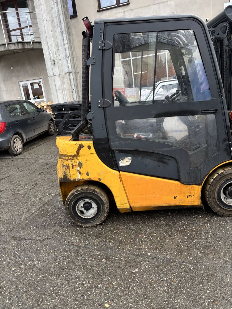 Wózek widłowy z obrotnicą, przesuw, Jungheinrich TFG 425