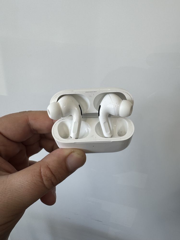 APPLE Airpoods Pro 1 покоління оригінал