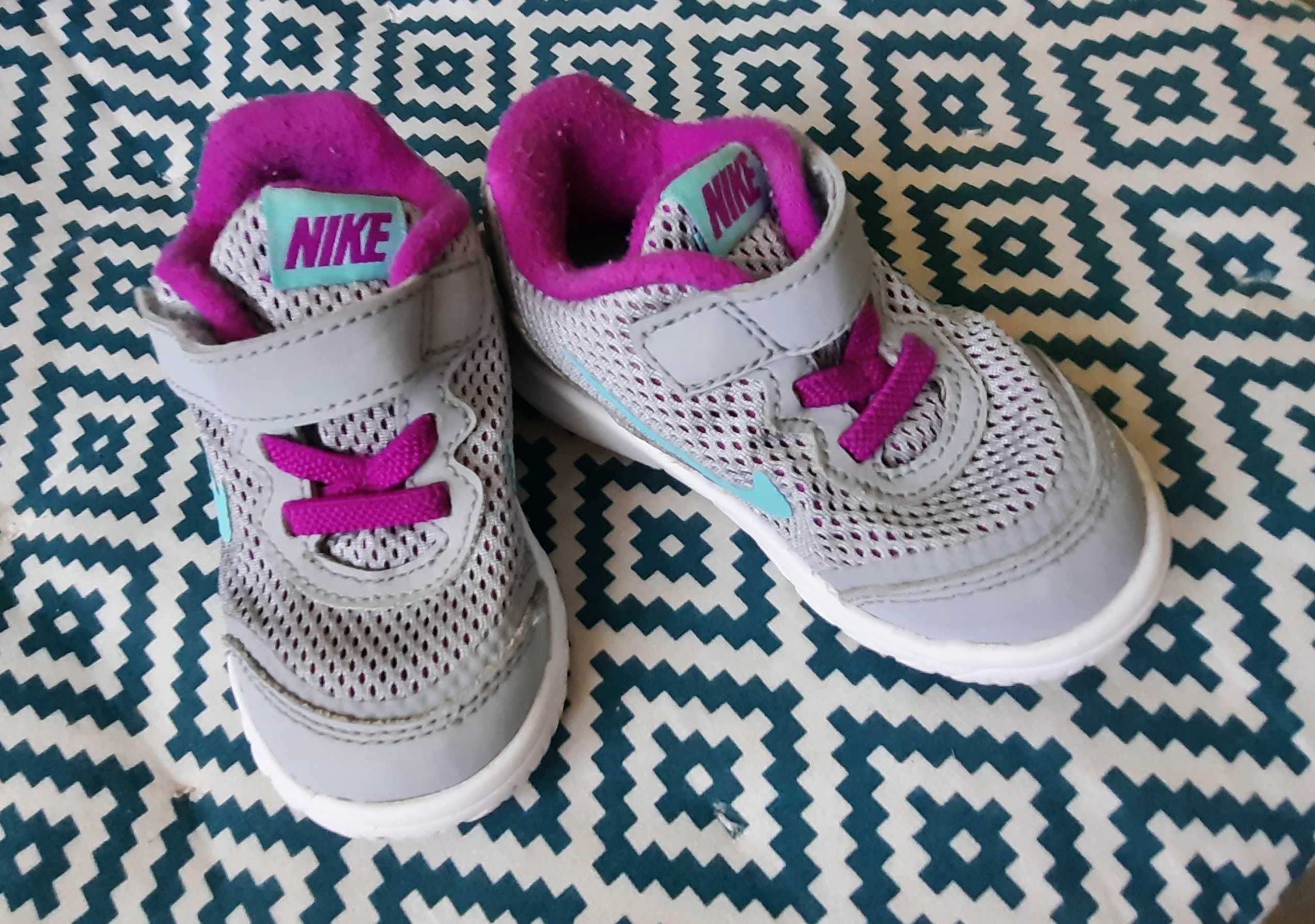 Buty nike 21 model Flex Experience 4