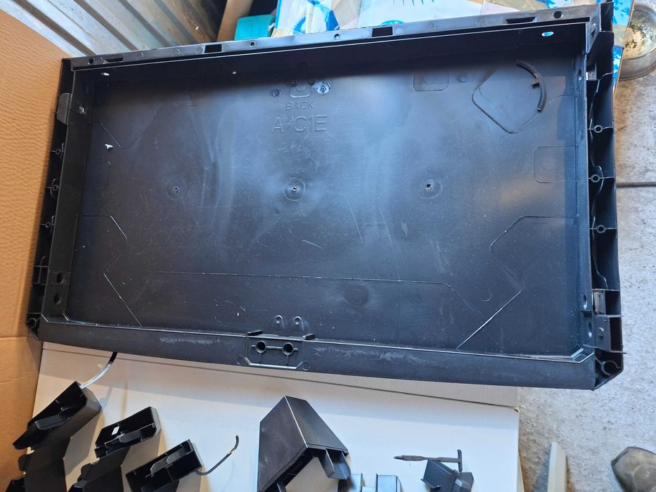 Pojemnik na kosze na śmieci ogrodowy KETER rozmiar L