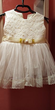 Сукня для дівчинки на 2-3 роки