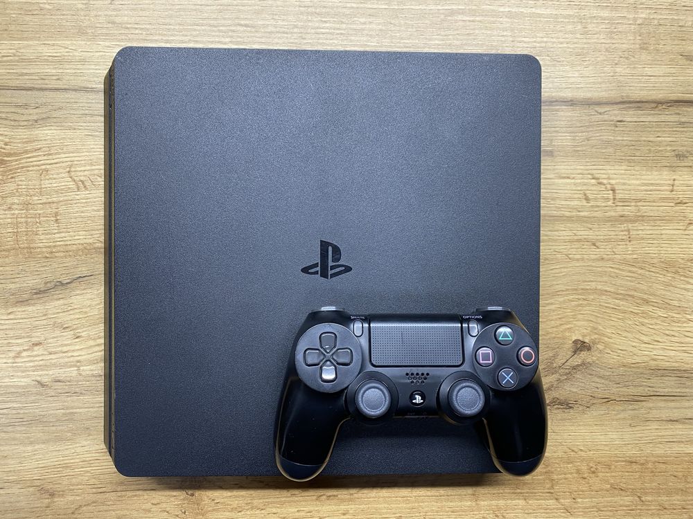 Спортивний набір! PlayStation 4 Slim 1TB + 2 Гри (ГАРАНТІЯ 12 МІСЯЦІВ)