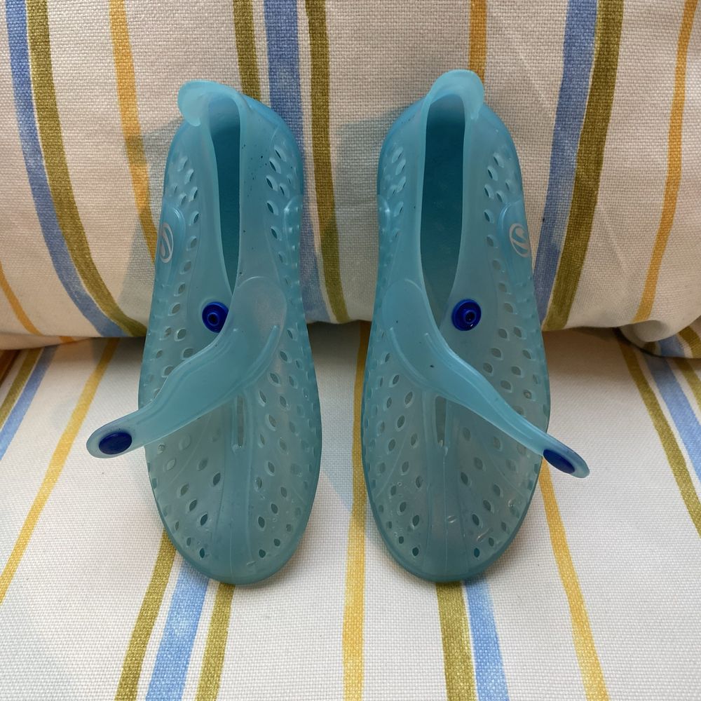 Niebieskie buty do wody/na rafę rozm.29/30