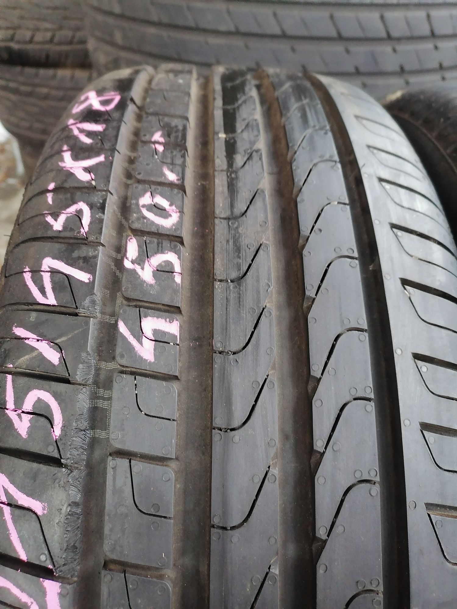 Opony nowe letnie 215/45R18 Pirelli