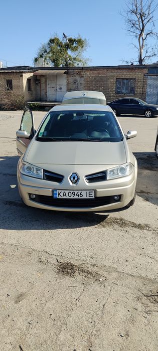 Рено Меган 2008 г с салона в одних руках