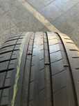 Pneus semi-novos 235/40R18