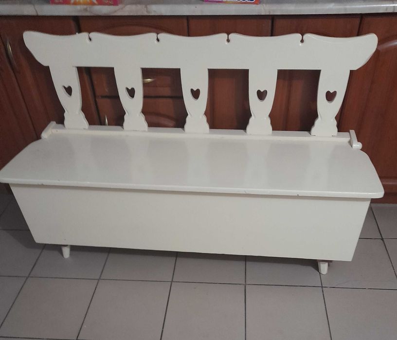 Drewniana ,solidna, masywna ławka ze skrzynią