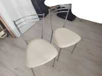 krzesła metalowe z siedziskiem z ekoskóry (białe) 2 szt. używane