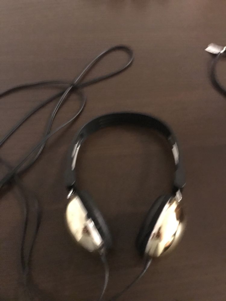 Headphones dourador