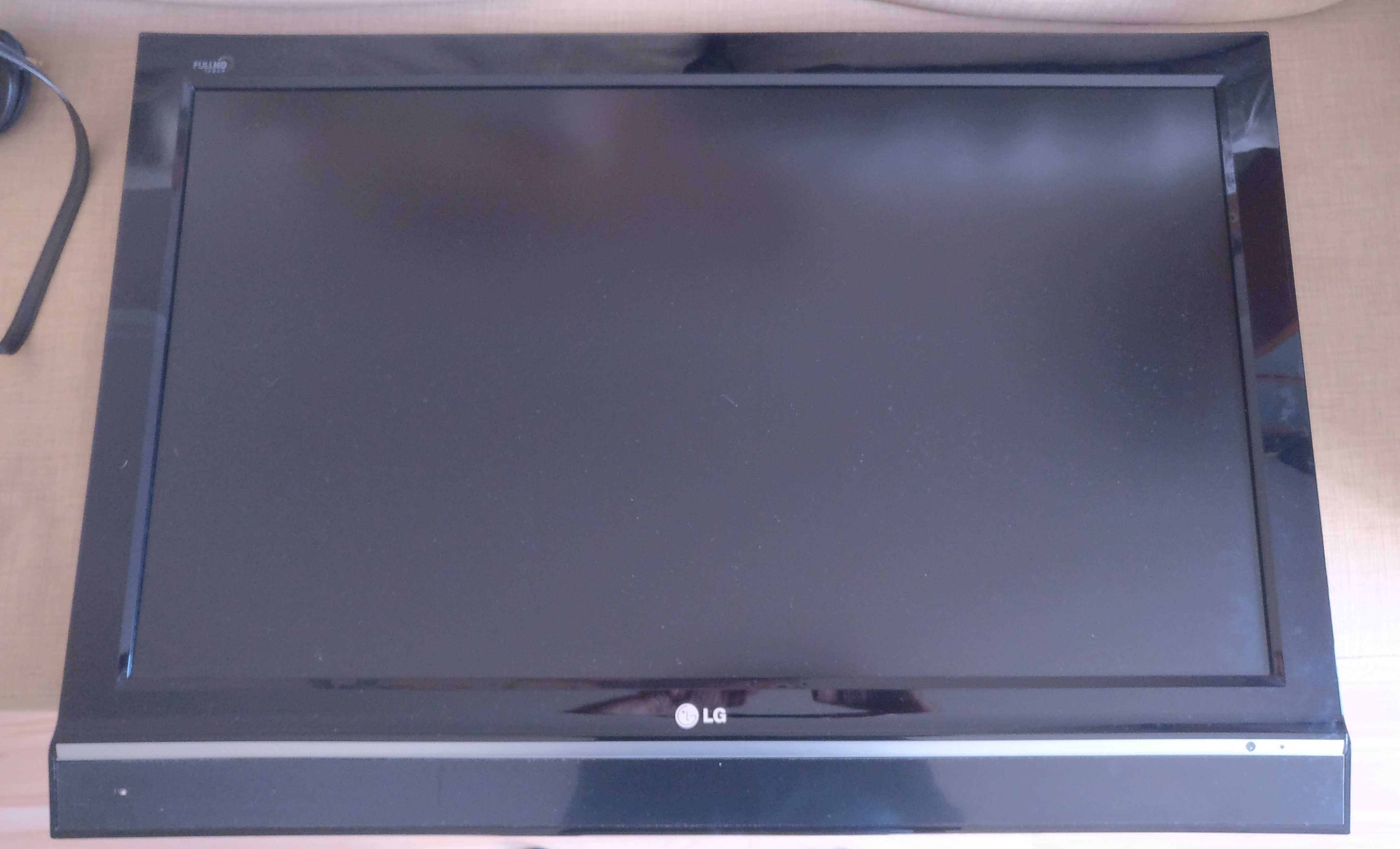 Televisão LCD de 37" da LG 37LF65 com avaria