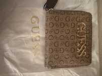 Porta Moedas Guess como Novo