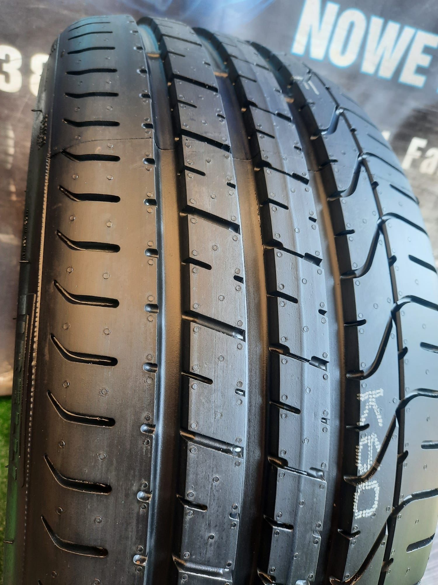Opona letnia 225/35/19 88Y Pirelli P Zero Nowa Pojedyncza