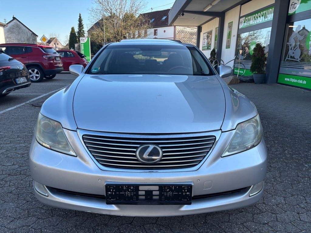 Кришка багажника Lexus LS 460