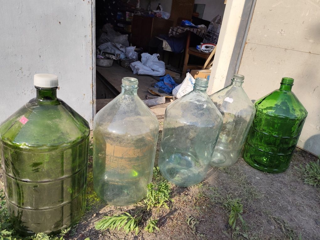 Продам бутыля стекло 20 л.