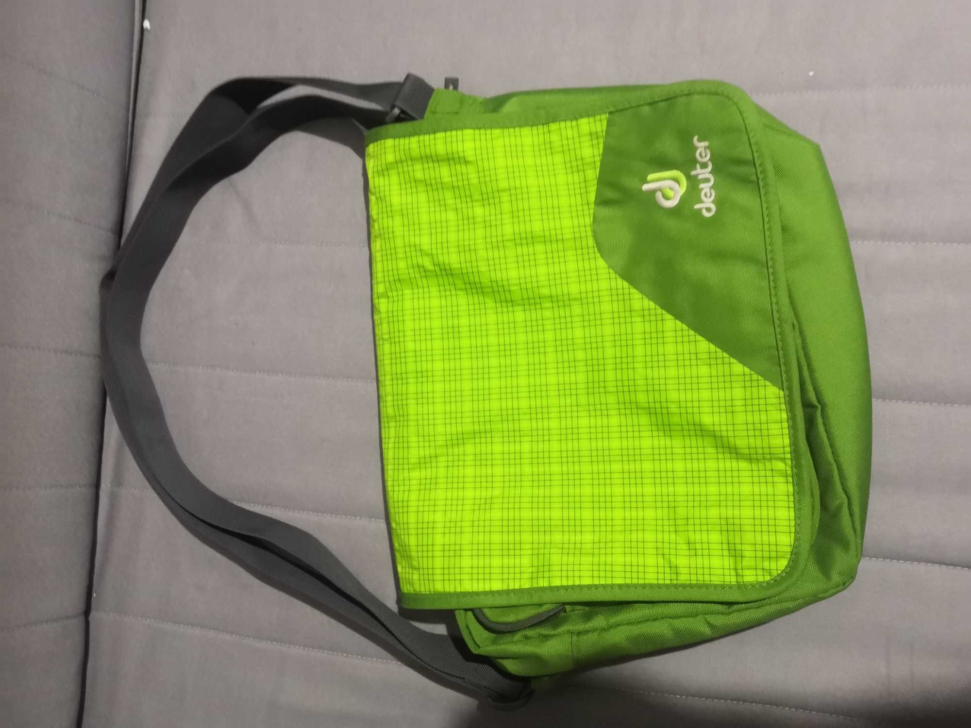 Torba Deuter na ramie i na miasto i na inne gadgety  Reporterka Attend