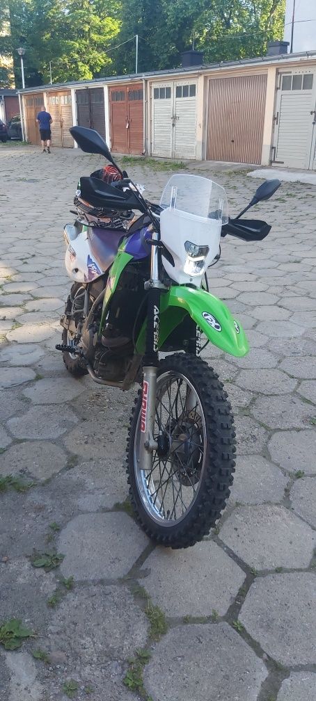 Kawasaki KLR 650(strój,buty,kask,dodatki)zamiana na mały samochód zLPG