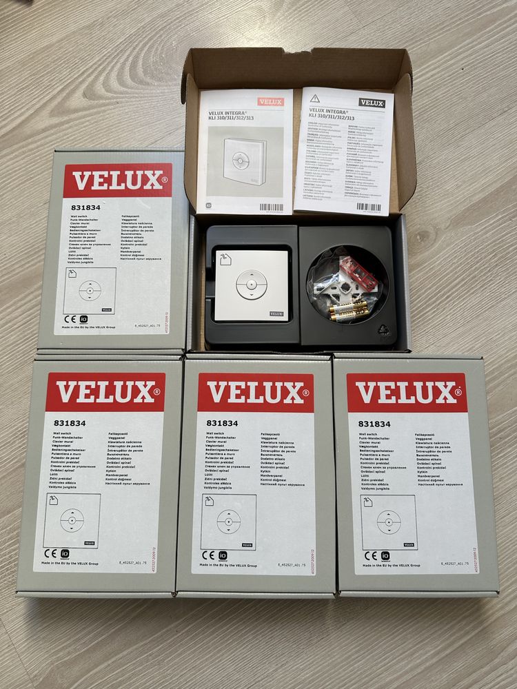 VELUX Pilot Naścienny Integra KLI 311