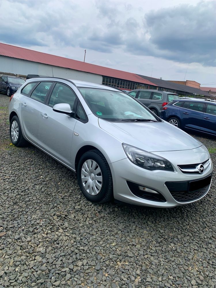 Opel Astra j 2014