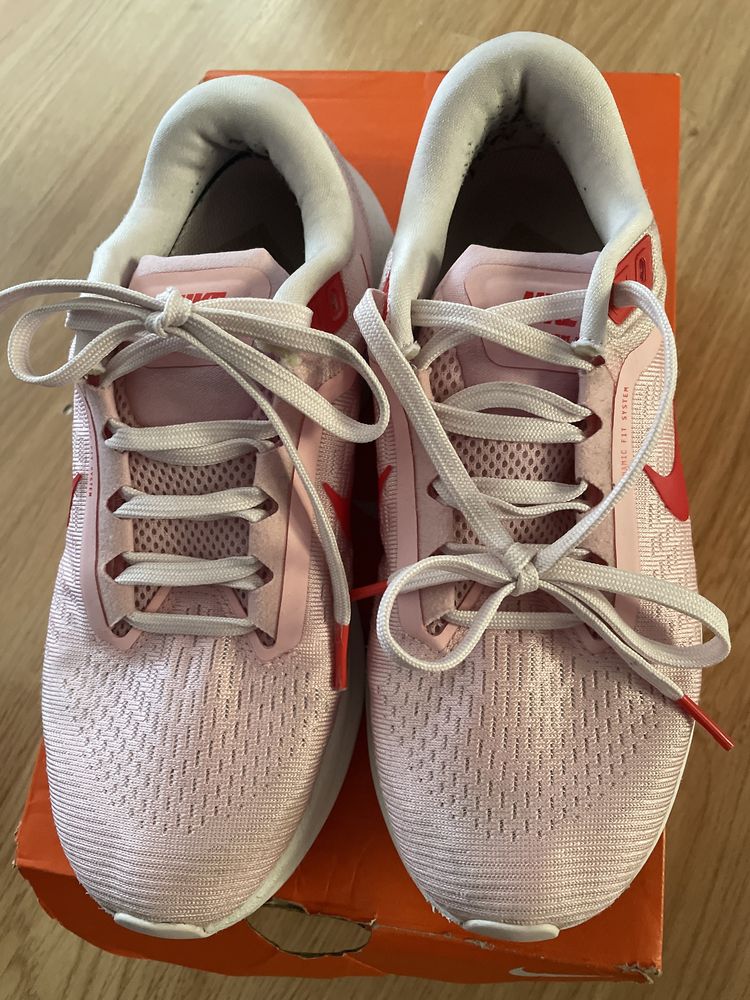 Nike air zoom structure 24 r.38 (24cm)
