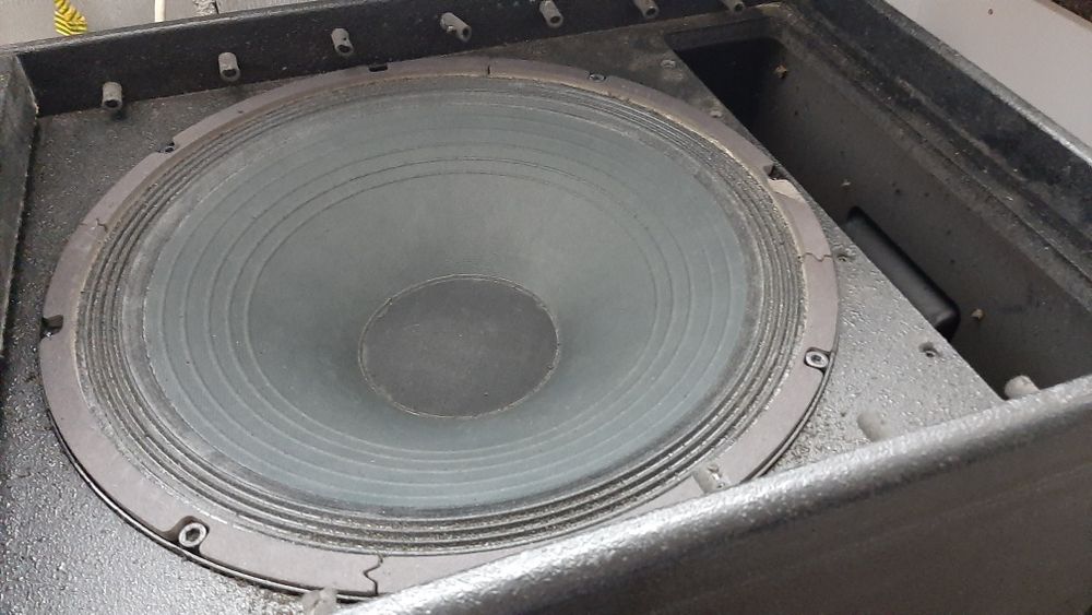 Panel, wzmacniacz subwoofer