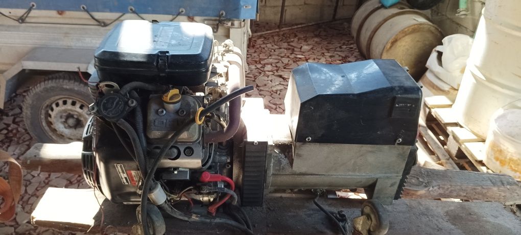 Sprzedam 3 faz. agregat prądotwórczy z super silnikiem VANGUARD  18 HP