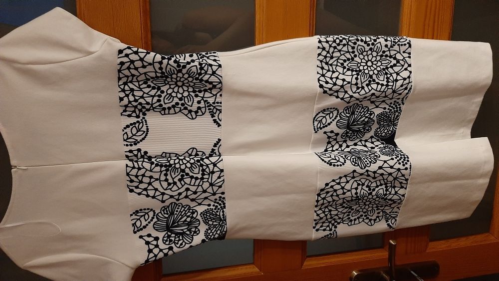 Sukienka elegancka 42