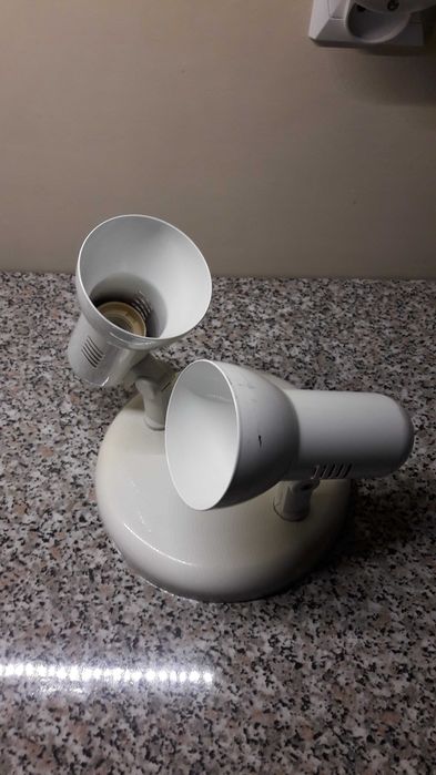 Lampka podwójna biała metalowa