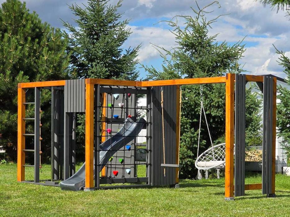 Nowoczesny plac zabaw - duży małpi gaj z huśtawkami, siłownia ogrodowa