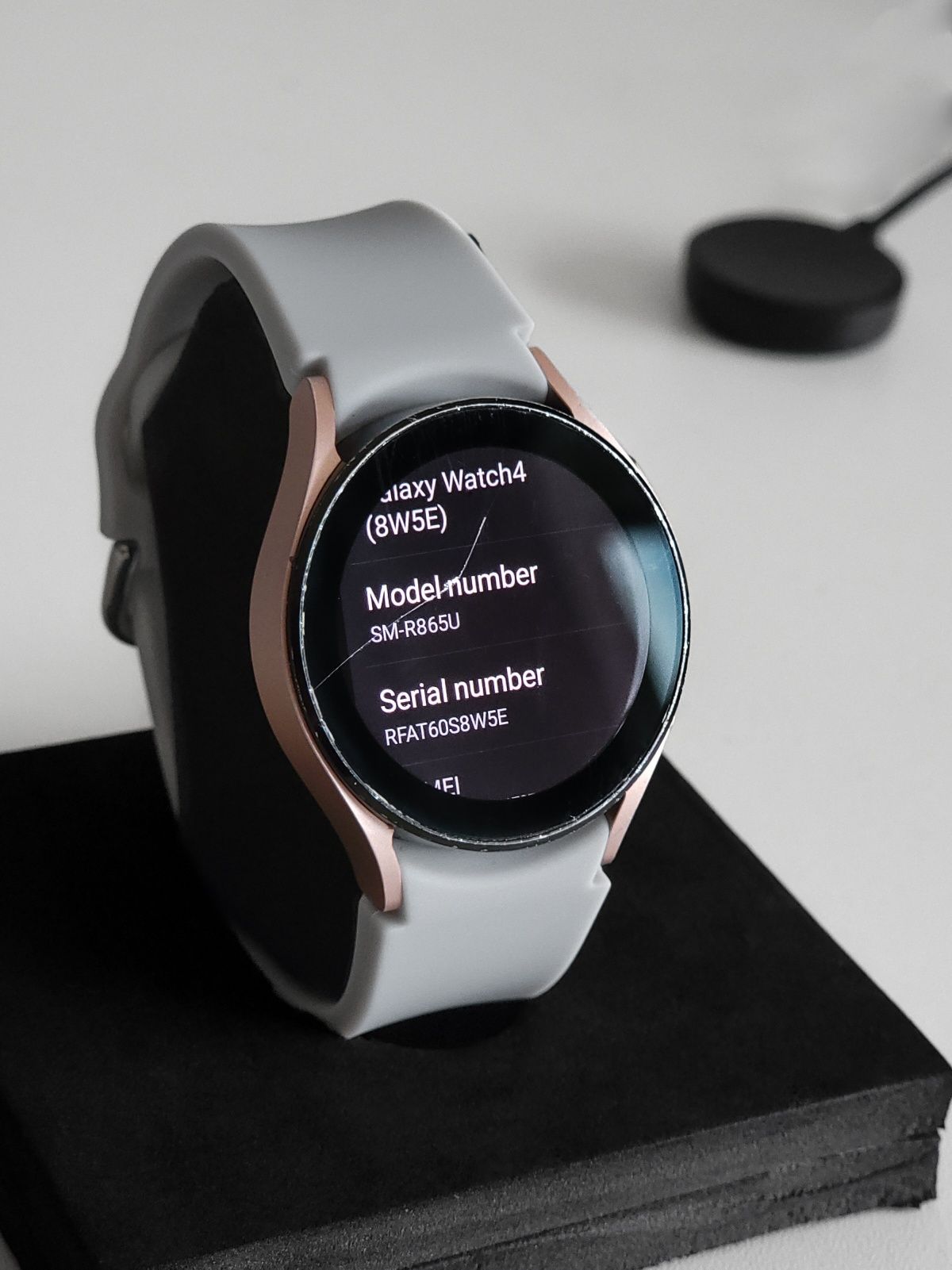 Смарт-годинник Samsung Galaxy Watch 4 40mm / SM-R865U /Pink Gold