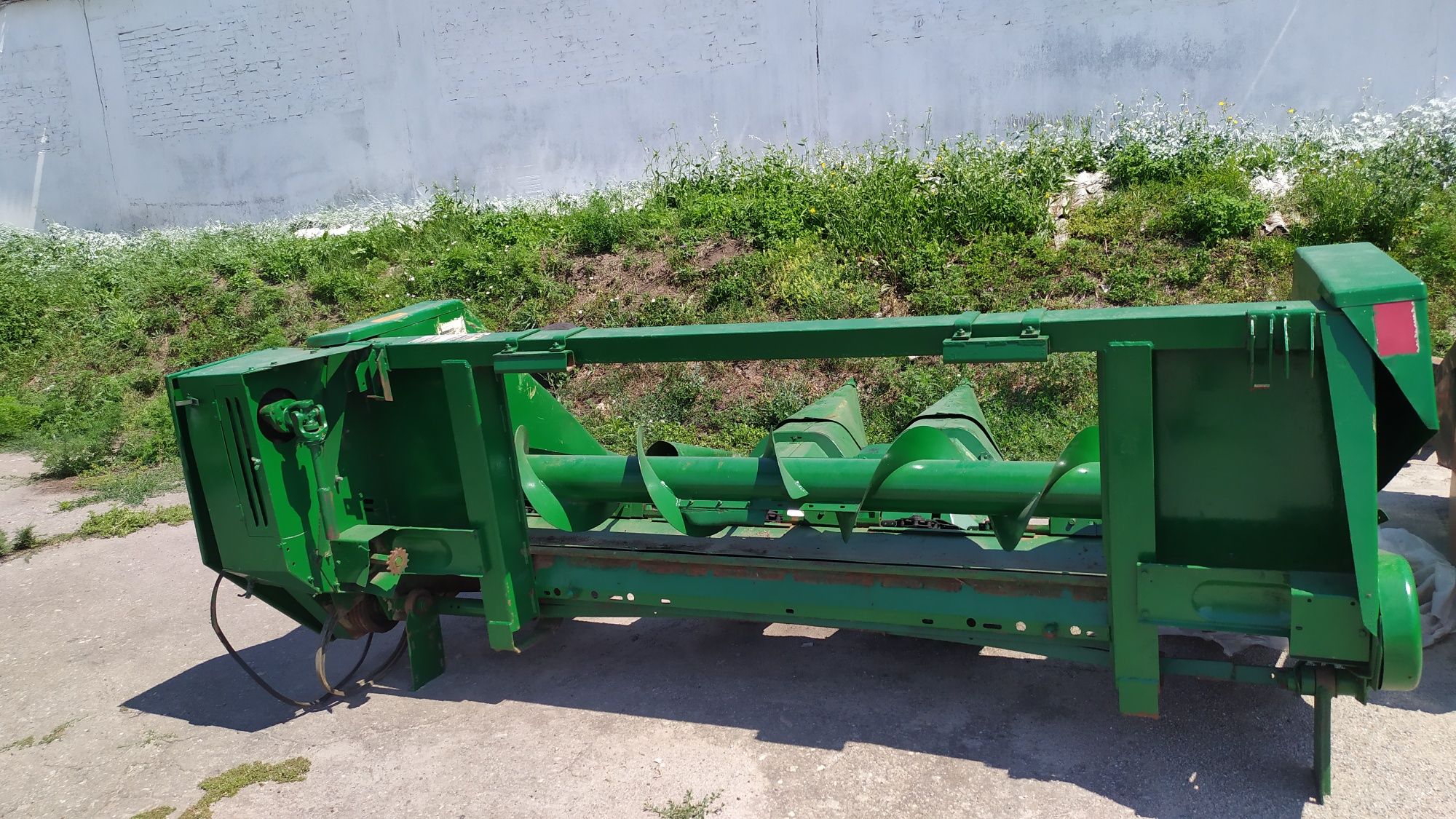 Продам Жатку John deere 4-х рядну для кукурудзи ( кукурузы )