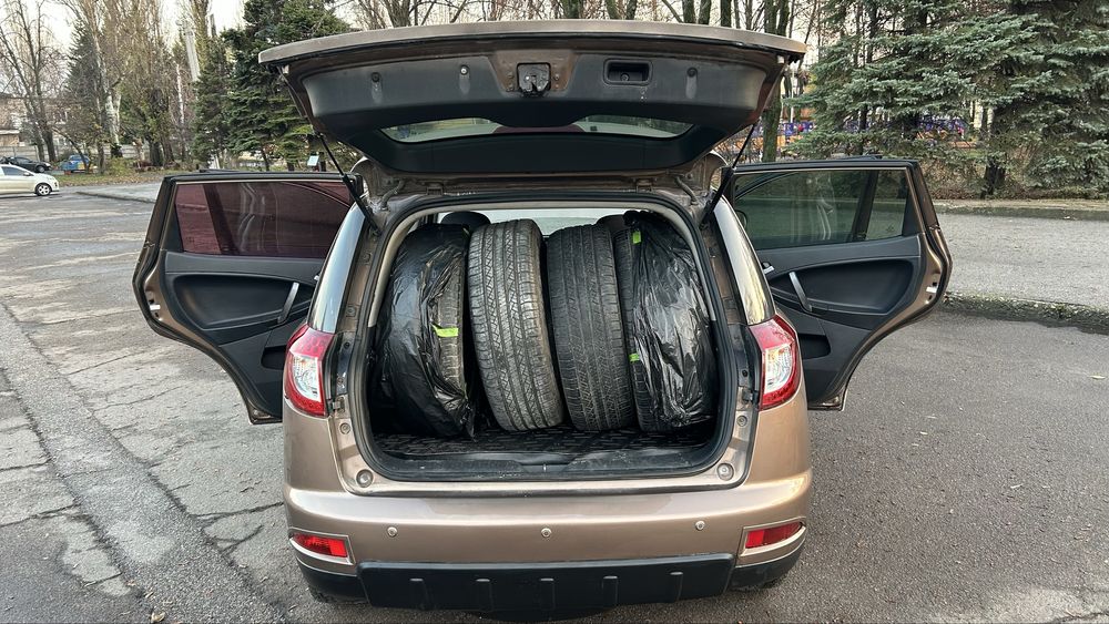 Кросовер Джилі Емгранд Х7 2.0 з ГАЗом