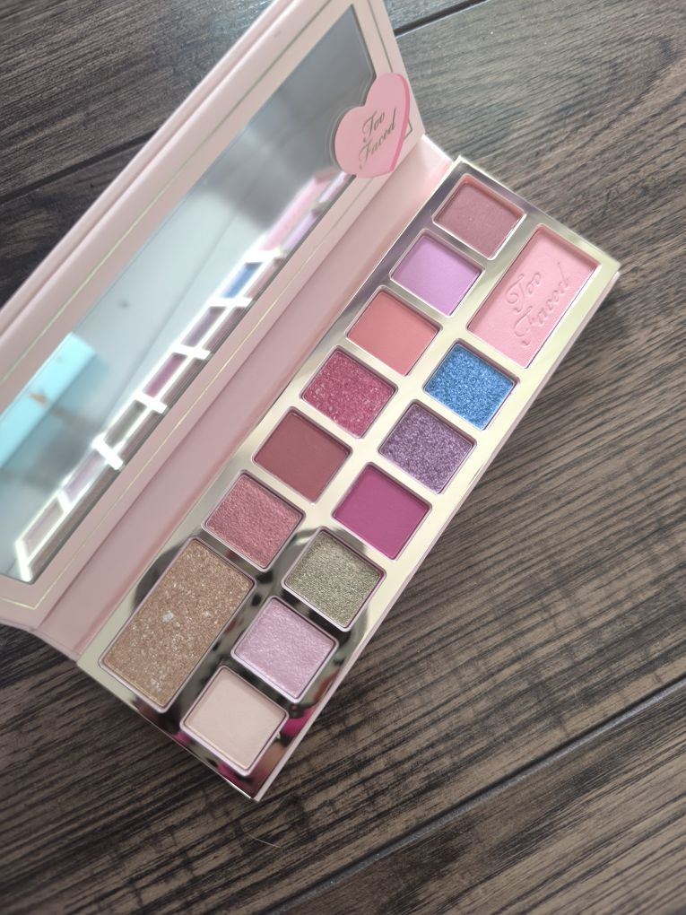 Too Faced Pinker Times Ahead paleta cieni