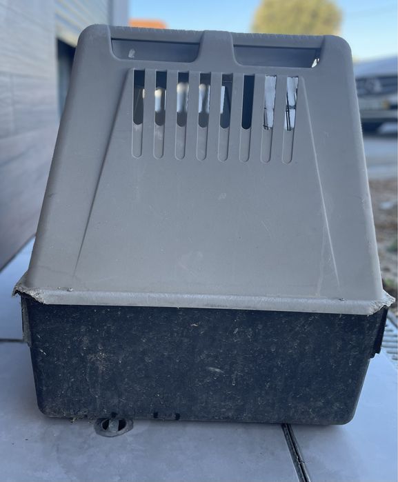 Caixa para transporte cães