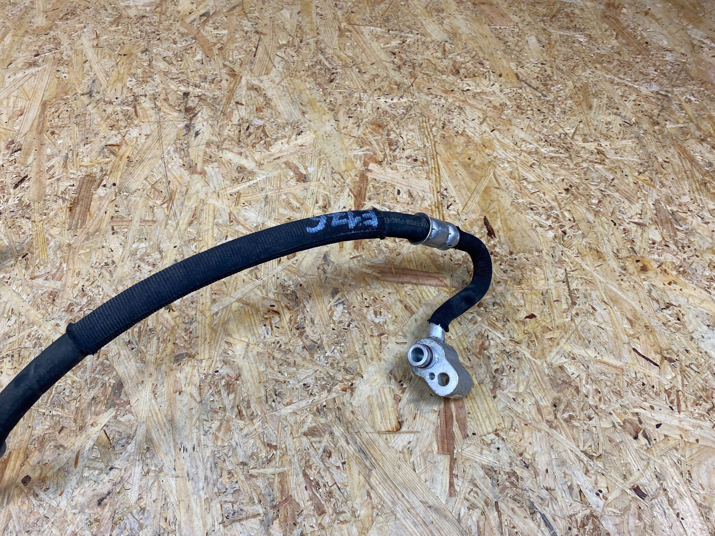 Wąż Rurka przewód Klimatyzacji VW Skoda Seat Audi