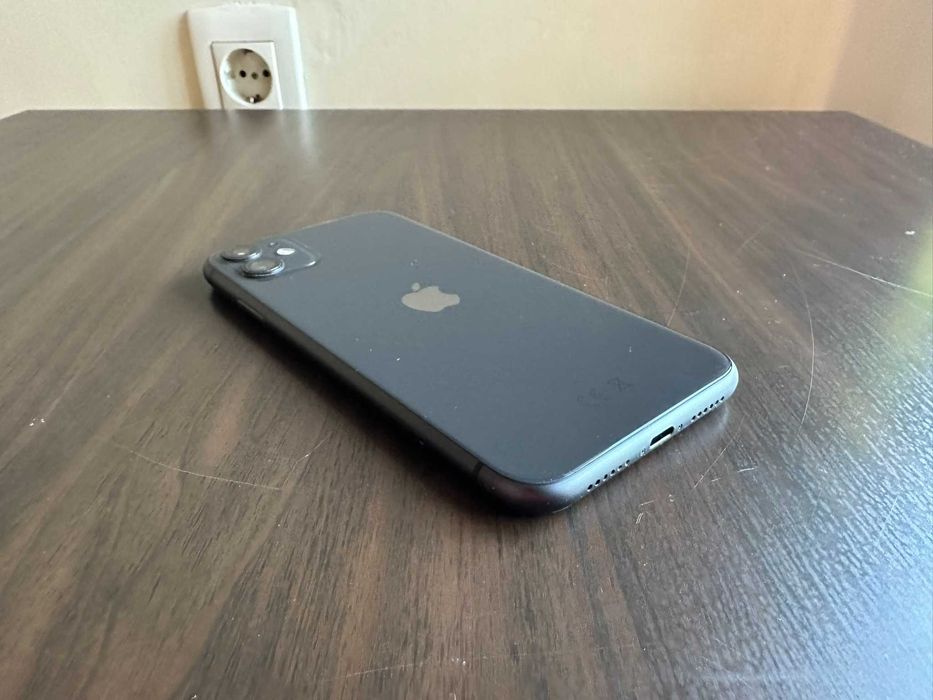 iPhone 11 — Preto