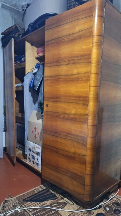 Шафа дерев'яна стара