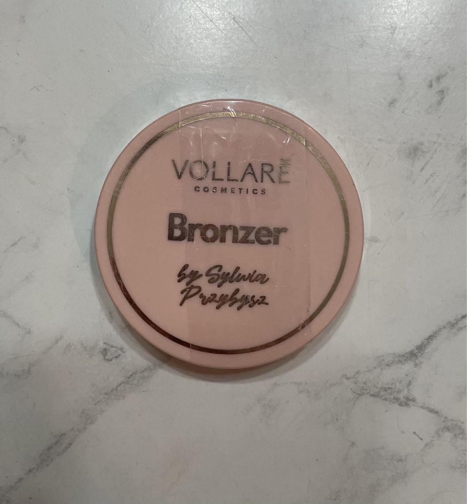 Bronzer Vollare by Sylwia Przybysz