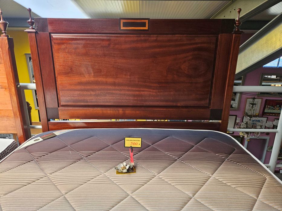 Excelente cama antiga estilo D. Maria com estrado e colchão - ó