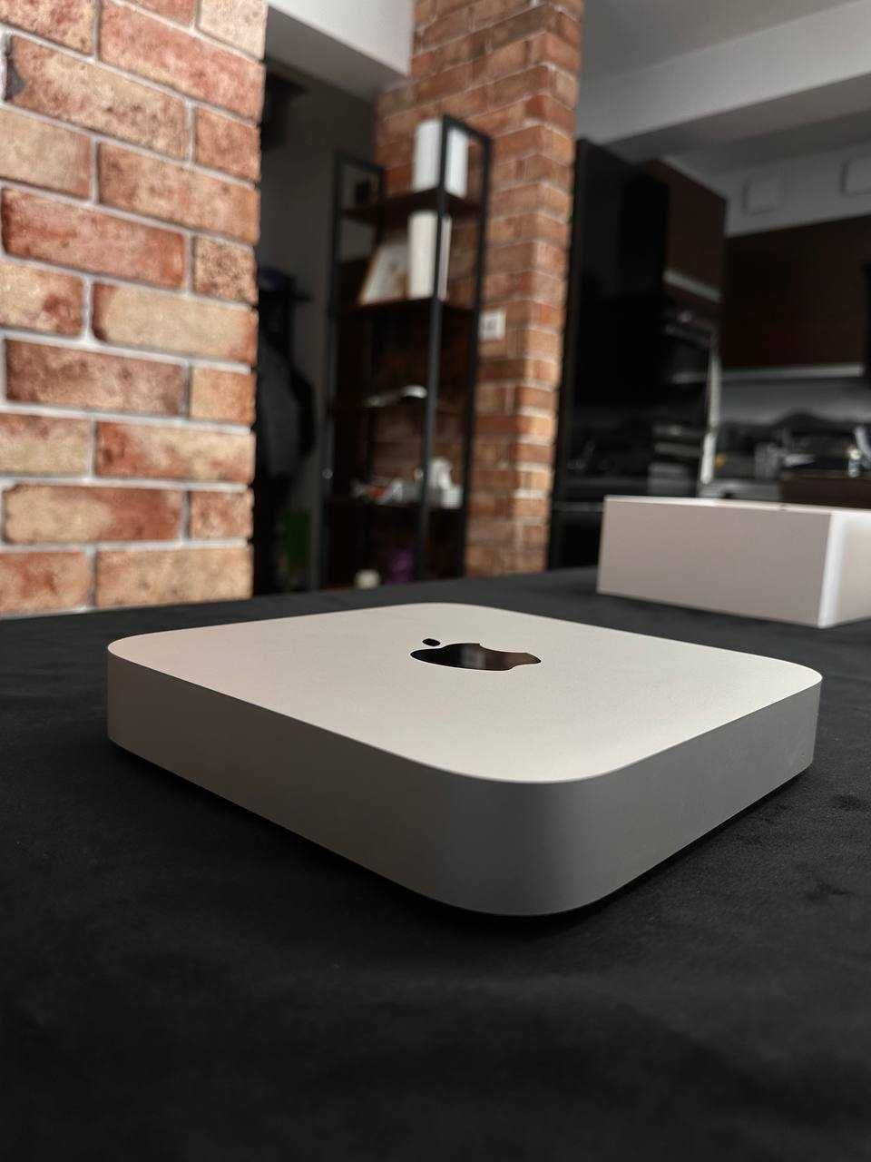 APPLE Mac Mini M2 | 16 / 256 GB SSD | MacOS | PC | Srebrny – Jak nowy!