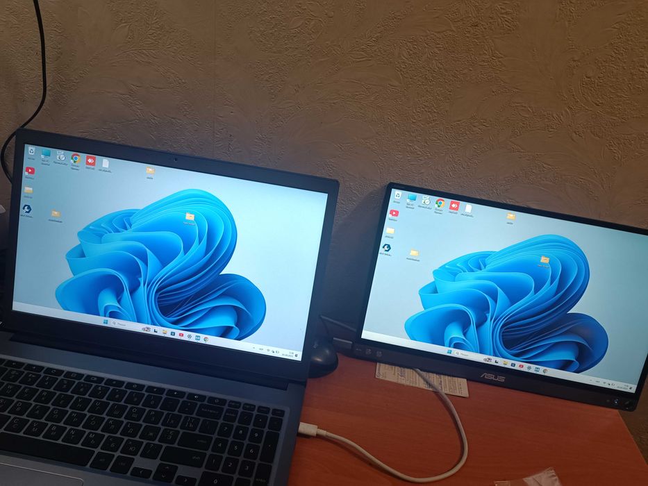 Портативний монітор ASUS ZenScreen 15.6" MB16ACE