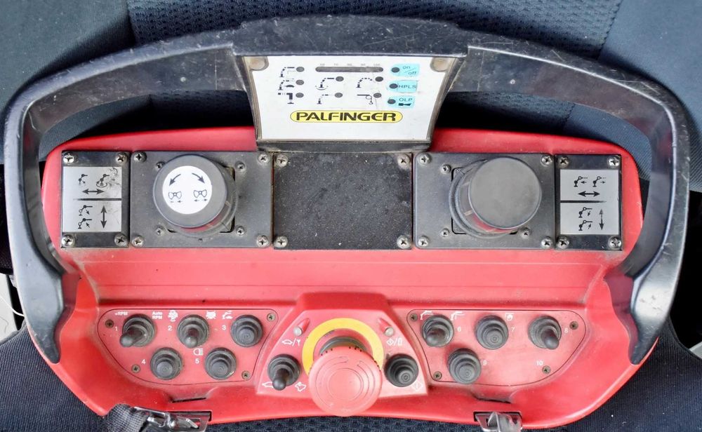 Бортовий MAN TGX 26.440 кузов 6,4м кран маніпулятор Palfinger PK 29002