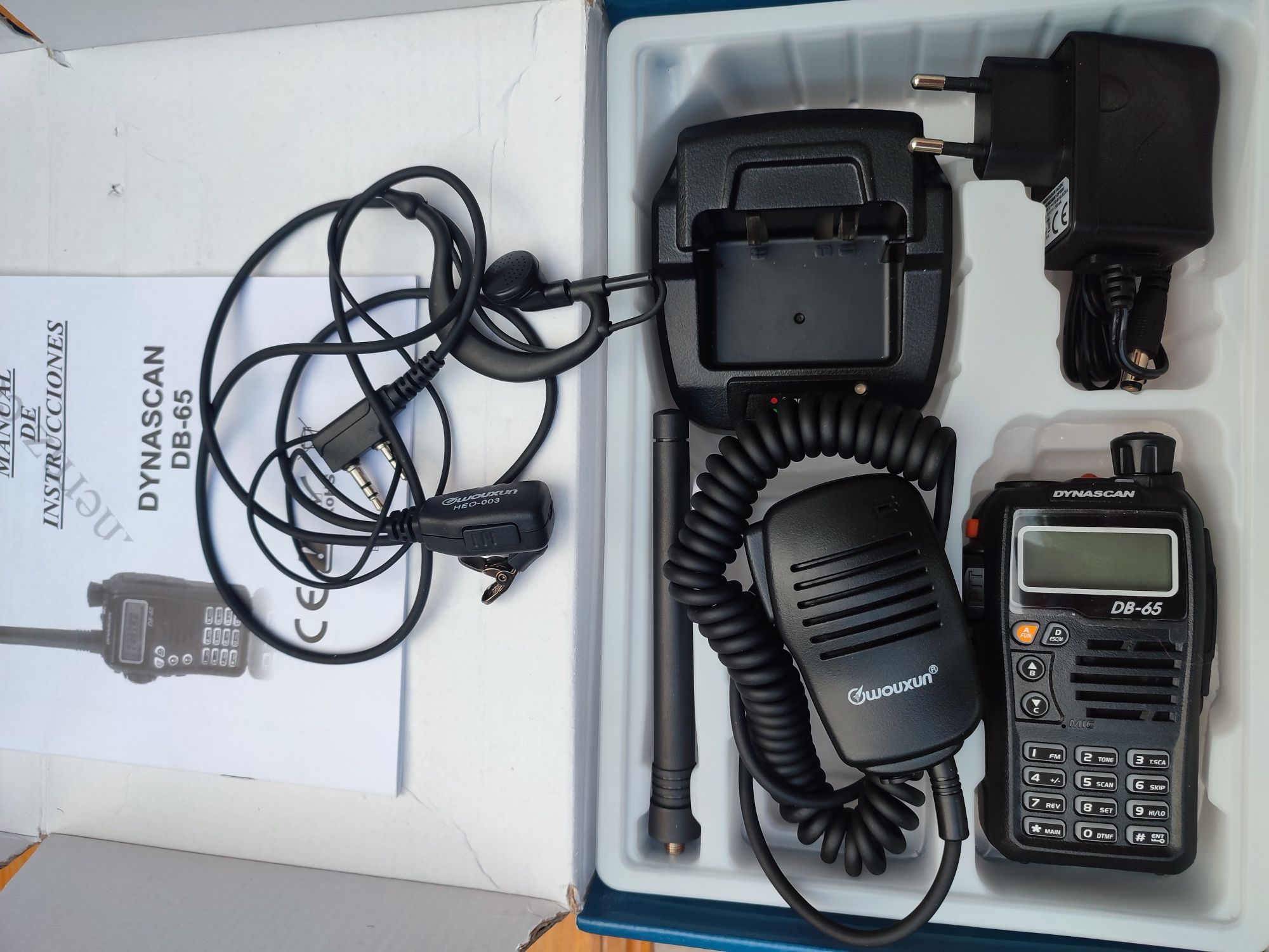 Рация Dynascan DB-65 VHF/UHF цифровая-аналоговая/ FM-Radio/фонарик