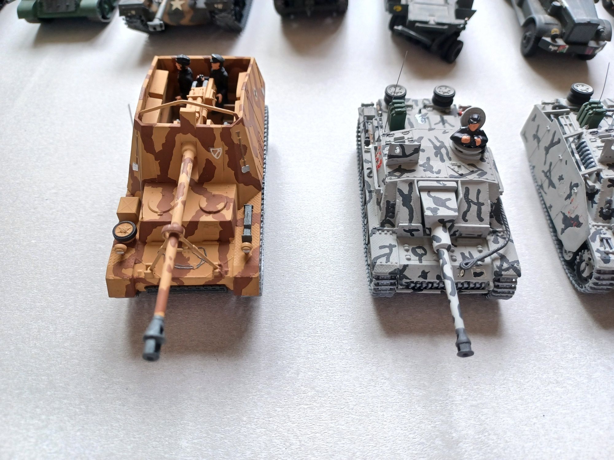 Sprzedam modele w skali 1/72
