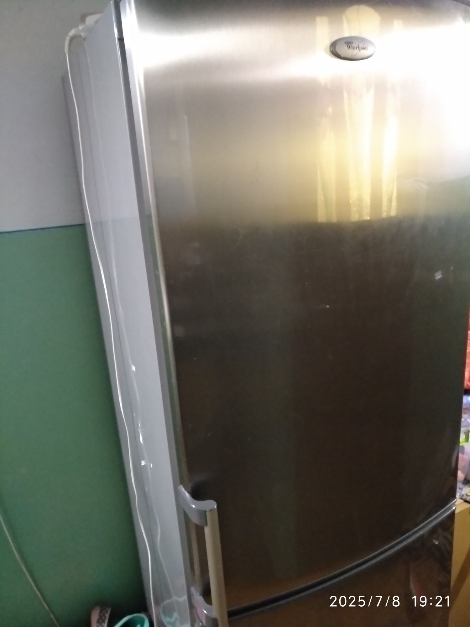 Whirlpool холодильник