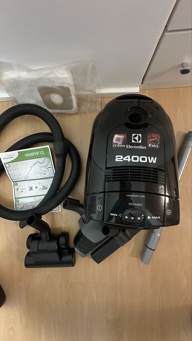 Odkurzacz Elekrolux + 6 końcówek