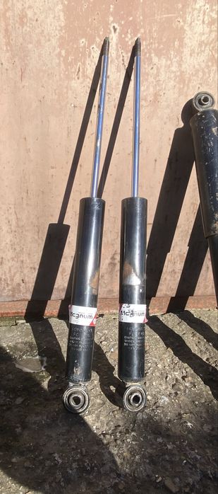 Задня стойка магнум agw066mt опис