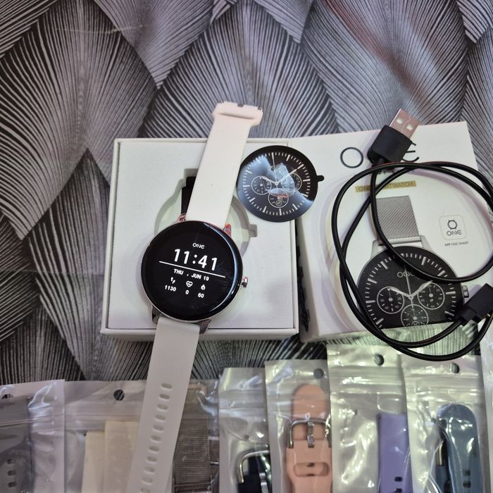 Smartwatch one on tyme style