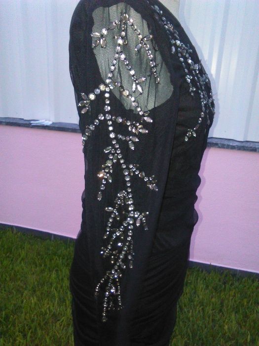 Vestido Cerimonia Preto com Pedras e transparências
