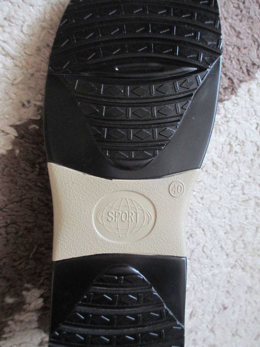 Женские шлепанцы 40 р.