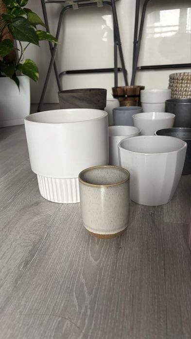 Zestaw 17 osłonek na doniczki